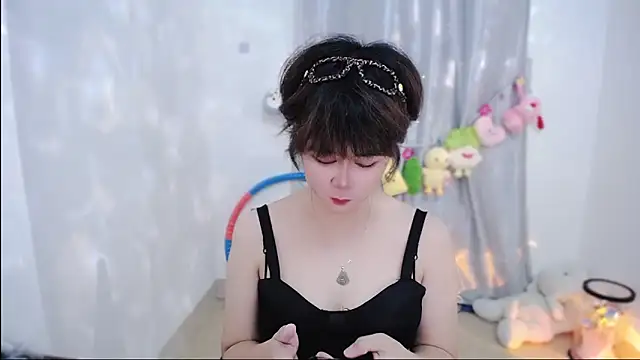 Fan ting online show from October 2025 02:44:02 AM