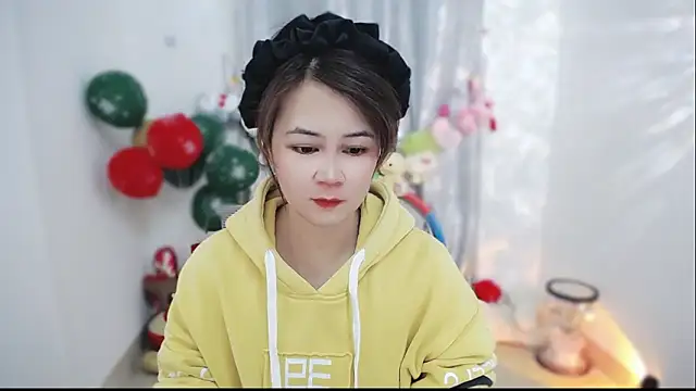 Snapshot of Fan_ting chatting on February 2026 02:42:01 AM Fan ting online show from February 2026 02:42:01 AM