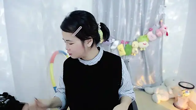 Fan ting online show from December 2025 02:45:01 AM