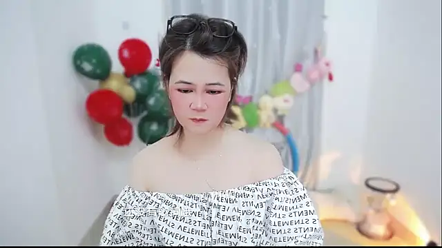 Snapshot of Fan_ting chatting on February 2026 06:22:01 AM Fan ting online show from February 2026 06:22:01 AM