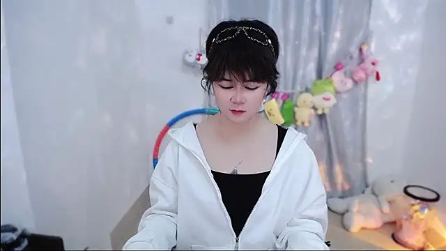 Fan ting online show from October 2025 02:23:02 AM