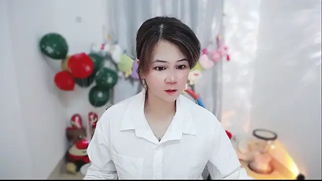 Snapshot of Fan_ting chatting on February 2026 07:07:01 AM Fan ting online show from February 2026 07:07:01 AM