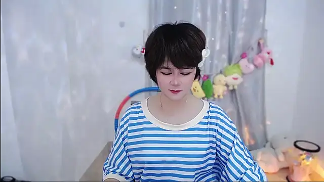 Snapshot of Fan_ting chatting on October 2025 02:03:02 AM Fan ting online show from October 2025 02:03:02 AM
