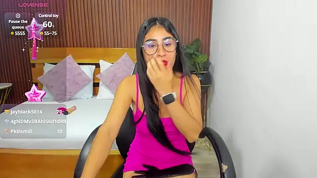 evelin leroy online show from March 2025 12:12:01 PM