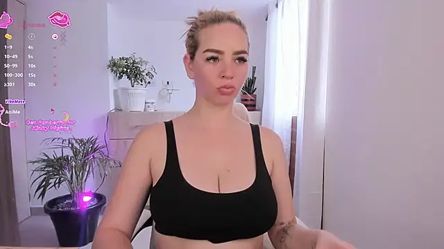 Niicoleta online show from March 2026 09:00:01 PM