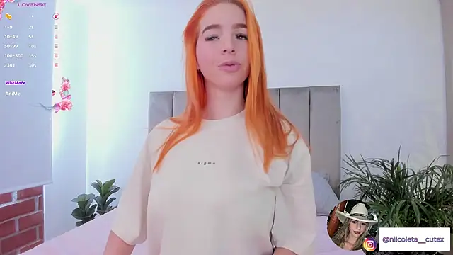 Niicoleta online show from October 2025 07:13:02 PM