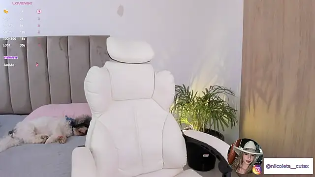 Niicoleta online show from February 2026 07:55:02 PM