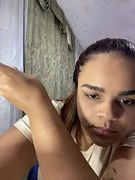 Evabigass online show from April 2026 09:00:02 PM