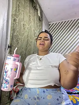 Evabigass online show from February 2026 06:08:01 PM