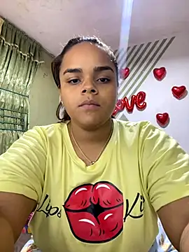 Evabigass online show from November 2025 07:58:01 PM