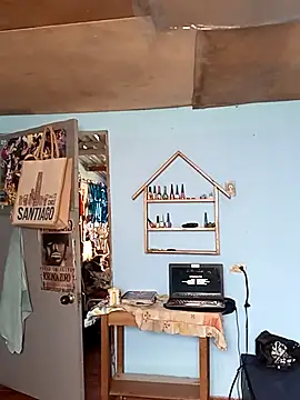 Elvishcassie  online show from November 2025 01:44:01 PM