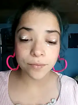 Elvishcassie  online show from November 2025 08:12:01 PM