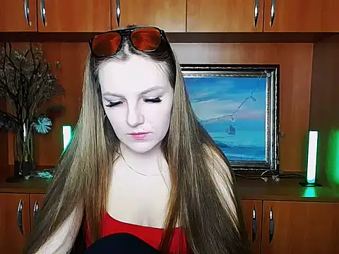 Snapshot of _AlMamiyy_ chatting on September 2025 07:03:02 AM  AlMamiyy  online show from September 2025 07:03:02 AM