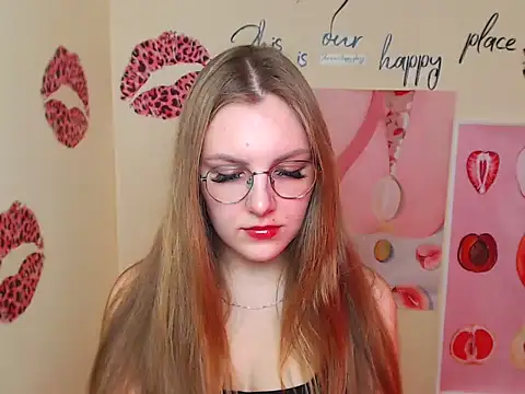 Snapshot of _AlMamiyy_ chatting on September 2025 12:15:01 PM  AlMamiyy  online show from September 2025 12:15:01 PM