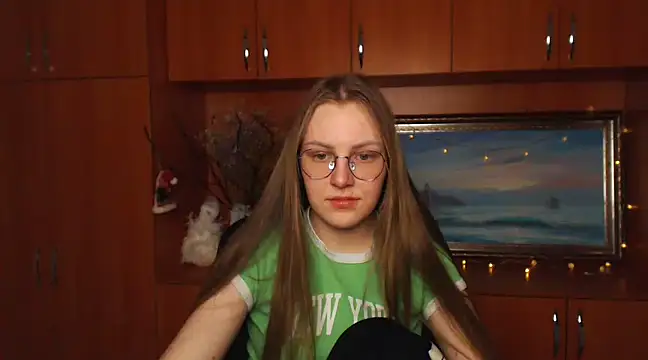 Snapshot of _AlMamiyy_ chatting on February 2025 04:35:02 PM  AlMamiyy  online show from February 2025 04:35:02 PM