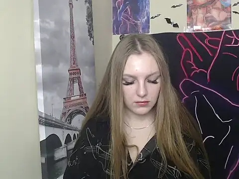 Snapshot of _AlMamiyy_ chatting on September 2025 12:49:01 PM  AlMamiyy  online show from September 2025 12:49:01 PM