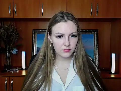 Snapshot of _AlMamiyy_ chatting on September 2025 01:00:01 PM  AlMamiyy  online show from September 2025 01:00:01 PM