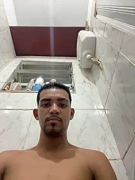 moreninhoP online show from February 2026 04:00:01 AM