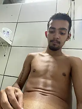 Snapshot of moreninhoP chatting on March 2025 03:02:02 AM moreninhoP online show from March 2025 03:02:02 AM