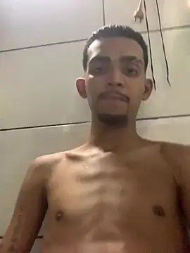 Snapshot of moreninhoP chatting on February 2025 04:06:01 AM moreninhoP online show from February 2025 04:06:01 AM