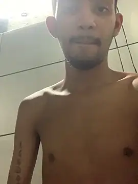 Snapshot of moreninhoP chatting on February 2025 02:17:01 AM moreninhoP online show from February 2025 02:17:01 AM