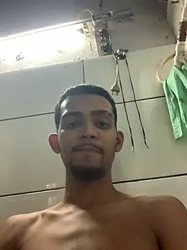 Snapshot of moreninhoP chatting on January 2025 03:23:02 AM moreninhoP online show from January 2025 03:23:02 AM