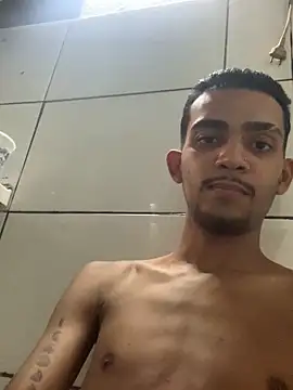 Snapshot of moreninhoP chatting on February 2025 06:24:01 PM moreninhoP online show from February 2025 06:24:01 PM