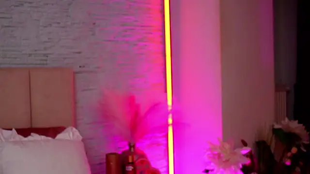 RachelSwaan online show from February 2026 06:24:02 AM