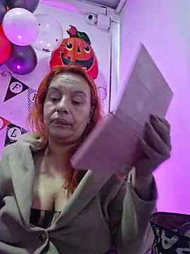 RoxieJackson online show from October 2025 11:42:01 AM