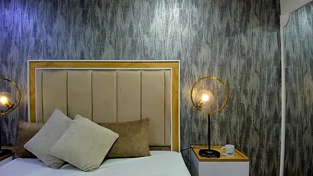 RoxieJackson online show from November 2025 11:32:02 AM