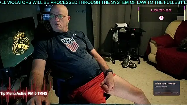 Snapshot of Pilot_Dave_69 chatting on September 2025 03:57:02 AM Pilot Dave 69 online show from September 2025 03:57:02 AM
