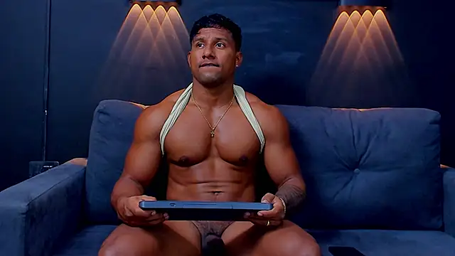 Snapshot of CallumMuscle chatting on March 2025 04:37:02 AM CallumMuscle online show from March 2025 04:37:02 AM