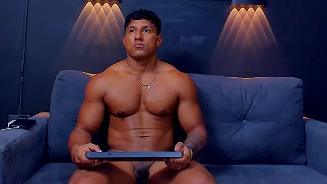 Snapshot of CallumMuscle chatting on March 2025 06:59:02 AM CallumMuscle online show from March 2025 06:59:02 AM