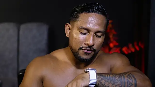 Snapshot of CallumMuscle chatting on November 2025 10:52:02 AM CallumMuscle online show from November 2025 10:52:02 AM