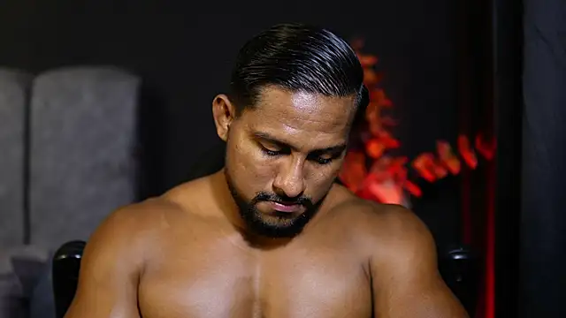 Snapshot of CallumMuscle chatting on November 2025 11:41:01 PM CallumMuscle online show from November 2025 11:41:01 PM