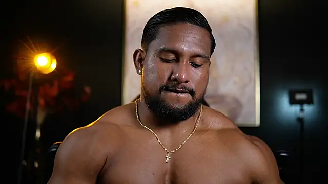 Snapshot of CallumMuscle chatting on September 2025 07:07:01 PM CallumMuscle online show from September 2025 07:07:01 PM