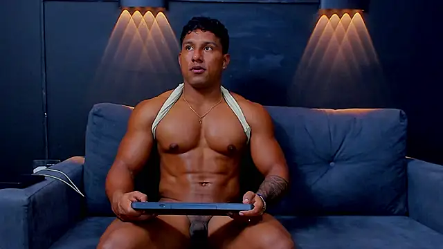 Snapshot of CallumMuscle chatting on March 2025 04:24:02 AM CallumMuscle online show from March 2025 04:24:02 AM