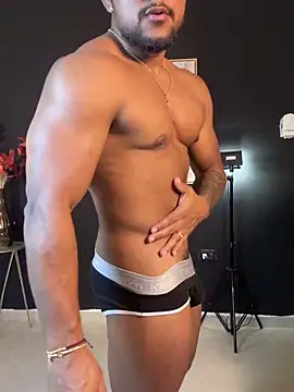 Snapshot of CallumMuscle chatting on September 2025 02:25:01 AM CallumMuscle online show from September 2025 02:25:01 AM