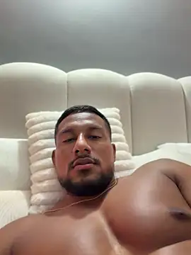 Snapshot of CallumMuscle chatting on July 2026 11:18:01 PM CallumMuscle online show from July 2026 11:18:01 PM