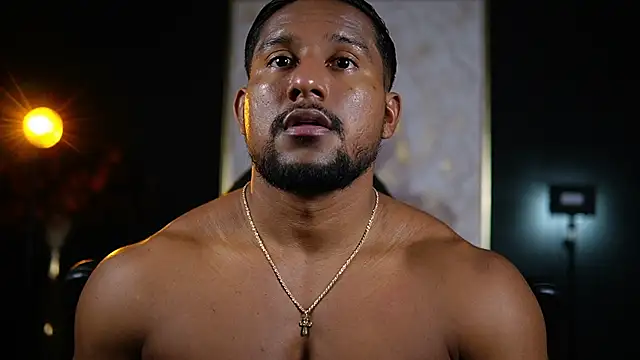 Snapshot of CallumMuscle chatting on September 2025 06:07:01 PM CallumMuscle online show from September 2025 06:07:01 PM