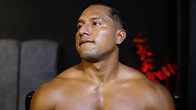 Snapshot of CallumMuscle chatting on November 2025 11:21:02 AM CallumMuscle online show from November 2025 11:21:02 AM