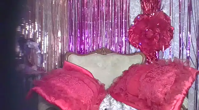 Snapshot of Izabella_gold chatting on February 2025 11:03:01 AM Izabella gold online show from February 2025 11:03:01 AM