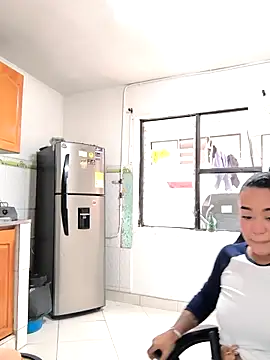 Snapshot of evafoxs chatting on October 2025 04:30:02 PM evafoxs online show from October 2025 04:30:02 PM