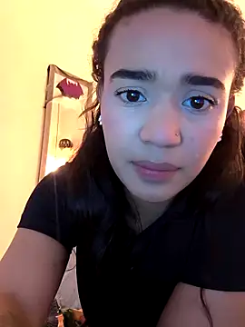 Snapshot of evafoxs chatting on October 2025 09:17:02 PM evafoxs online show from October 2025 09:17:02 PM