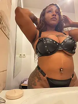Snapshot of BabyFannyxx chatting on July 2026 10:04:02 AM BabyFannyxx online show from July 2026 10:04:02 AM