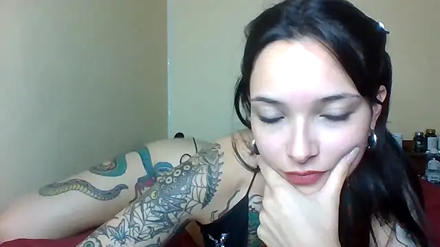 felinebitxx online show from February 2025 02:42:02 AM