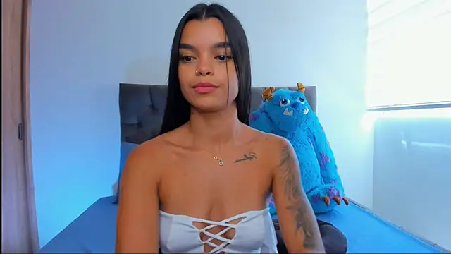 mia world  online show from November 2025 05:17:02 PM