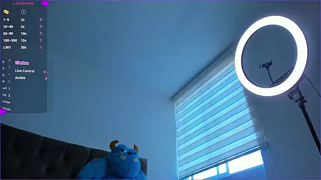 mia world  online show from September 2025 04:03:02 PM