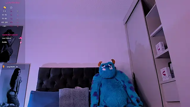 mia world  online show from January 2025 01:03:01 AM