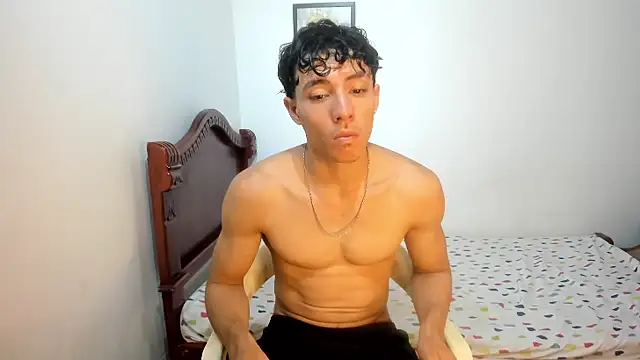 Snapshot of enzo_sloran chatting on September 2025 06:13:02 PM enzo sloran online show from September 2025 06:13:02 PM